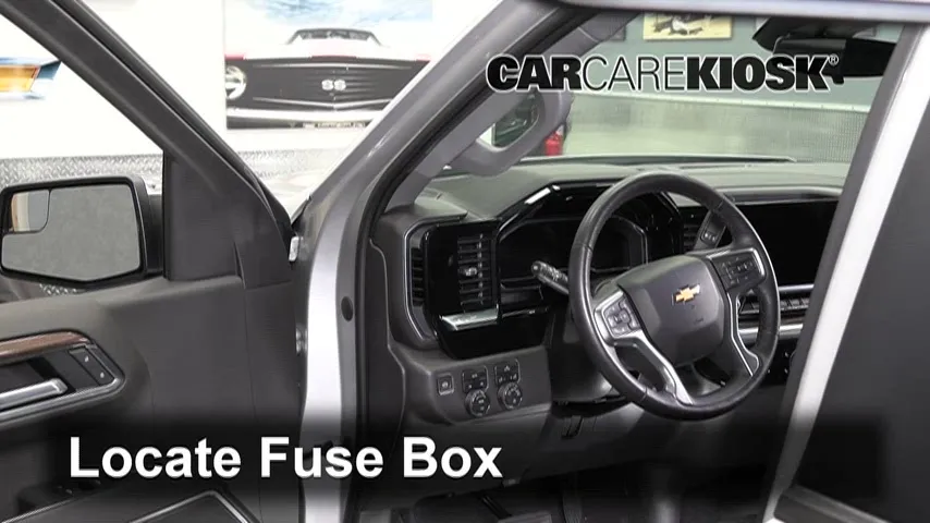 2022 Chevrolet Silverado 1500 LT 2.7L 4 Cyl. Turbo Crew Cab Pickup Fuse (Interior)